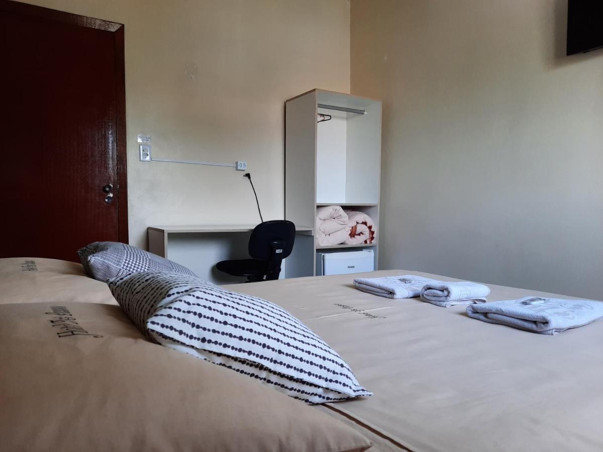 Hotel Três Passos - Prox ao Aeroporto e Rodoviária Porto Alegre Esterno foto